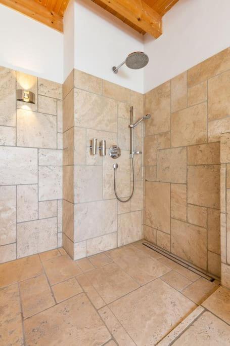 Privat Apartment- Near Strasbourg, Baden Baden Appartement Rheinau
